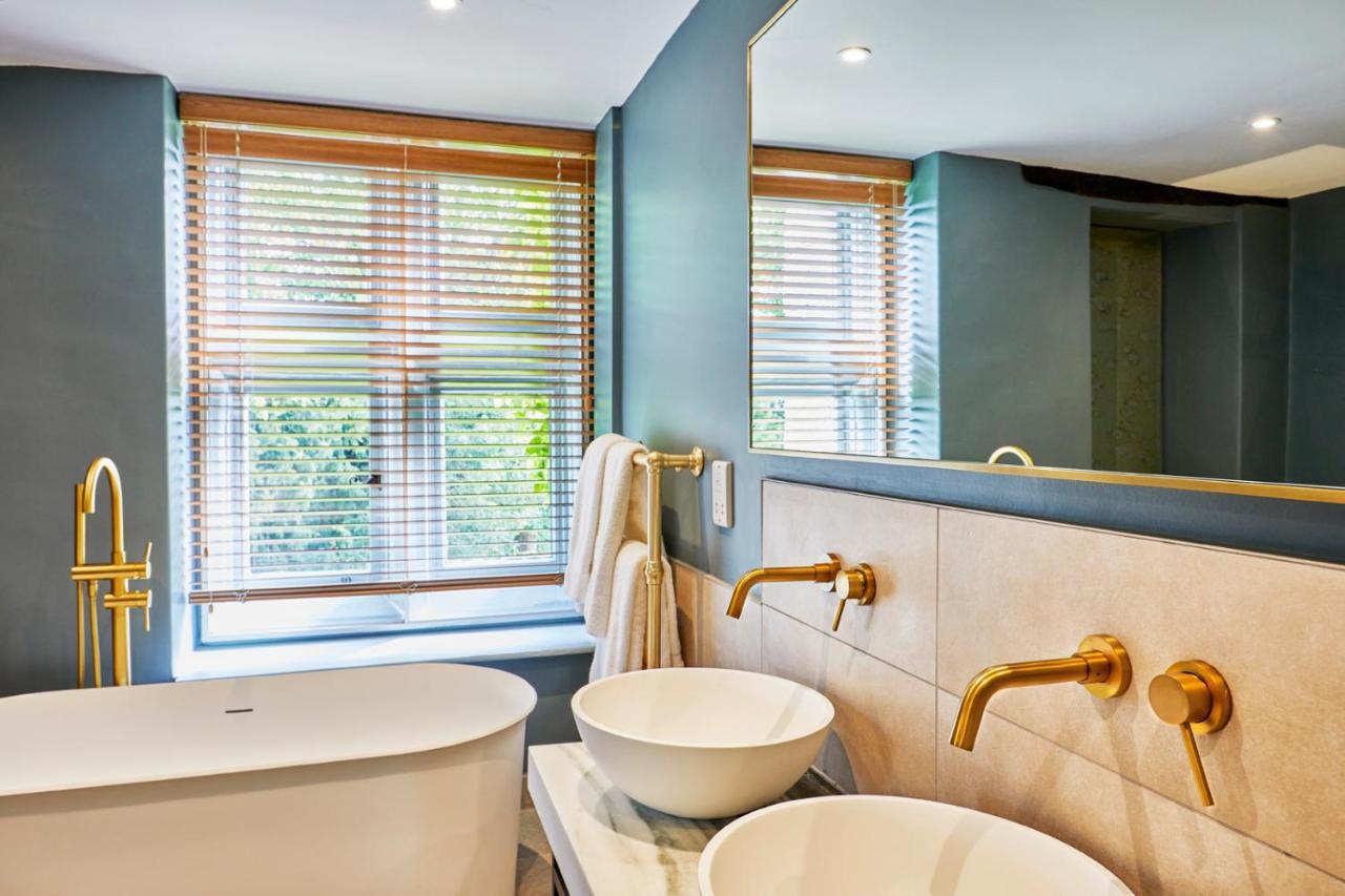 Ockenden Manor Hotel & Spa Cuckfield Экстерьер фото