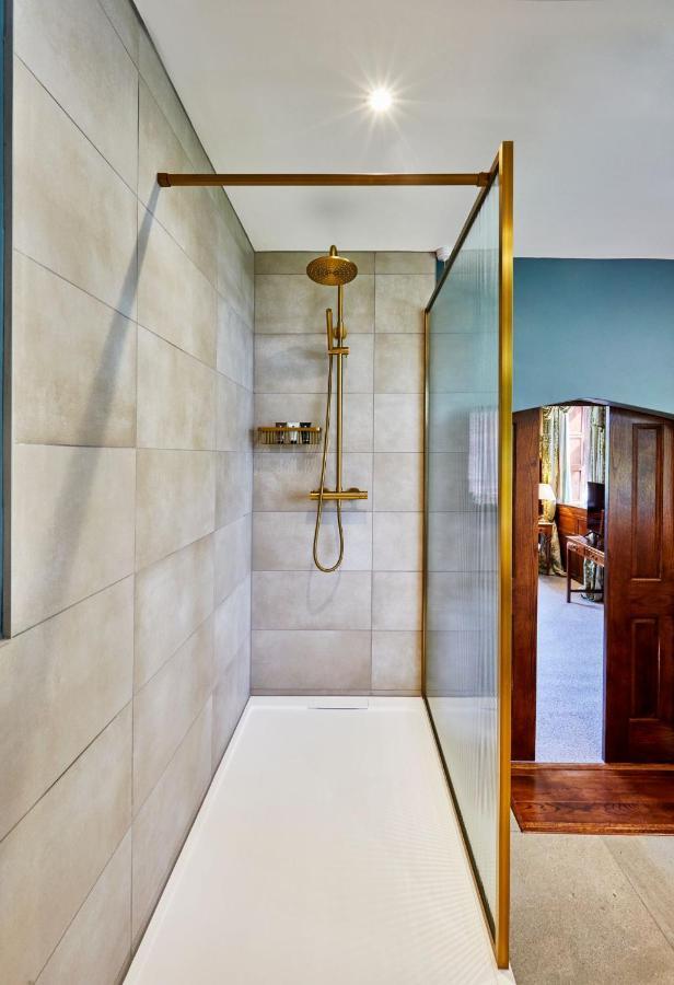 Ockenden Manor Hotel & Spa Cuckfield Экстерьер фото