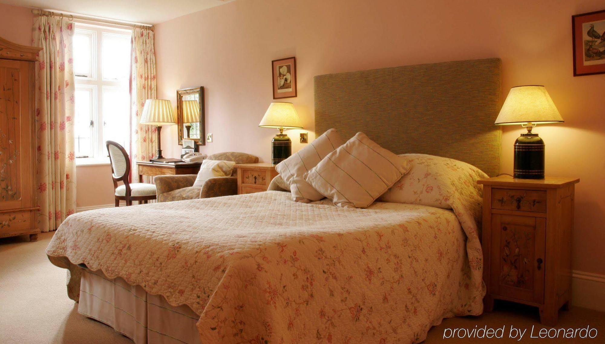 Ockenden Manor Hotel & Spa Cuckfield Экстерьер фото