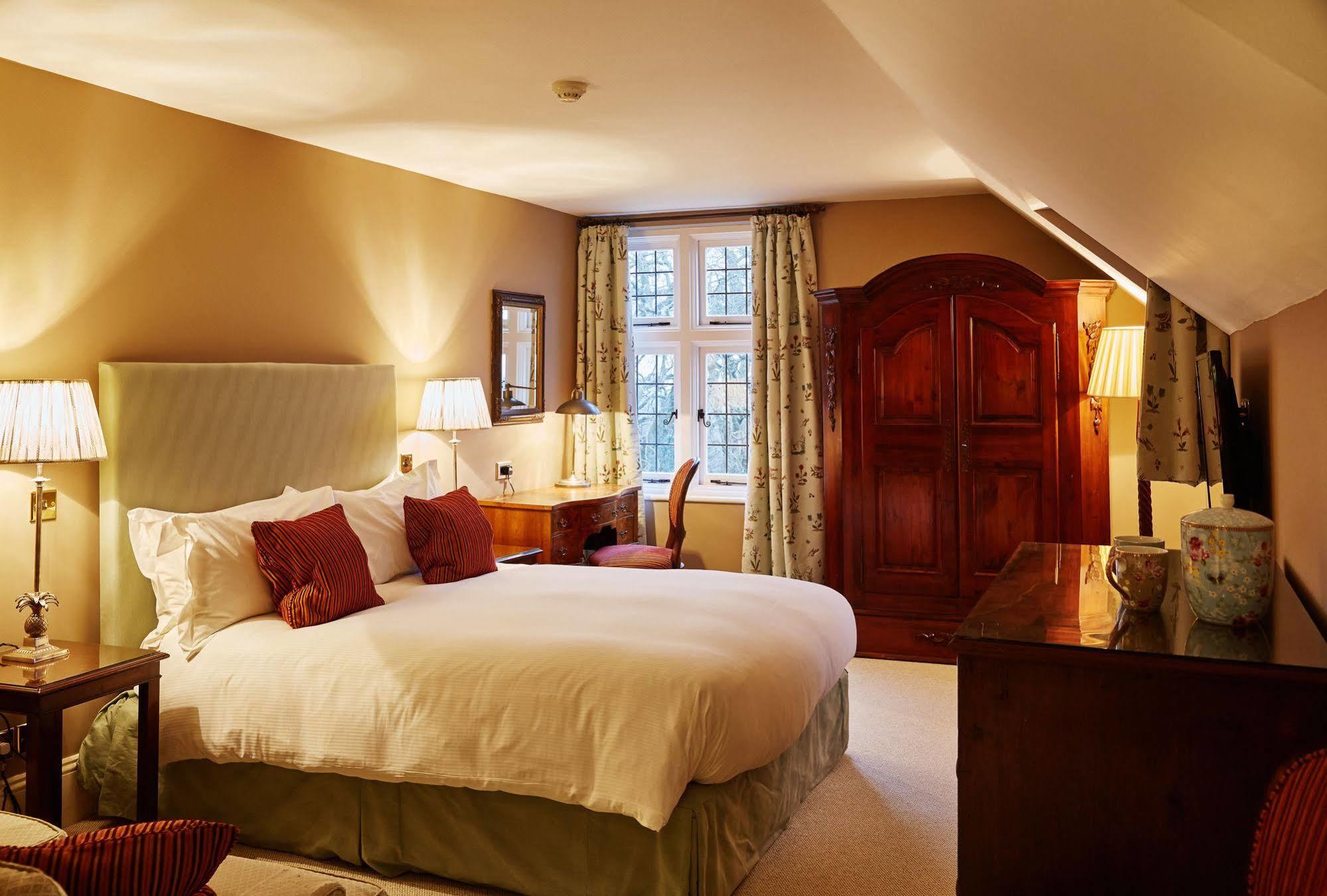 Ockenden Manor Hotel & Spa Cuckfield Экстерьер фото