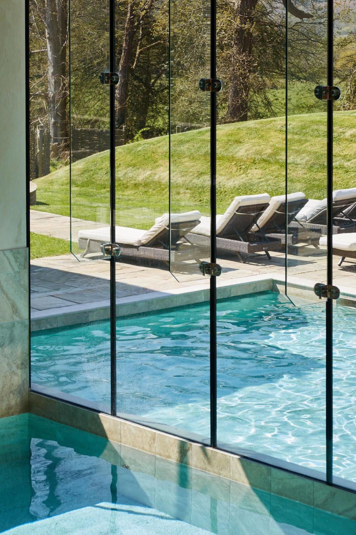 Ockenden Manor Hotel & Spa Cuckfield Экстерьер фото