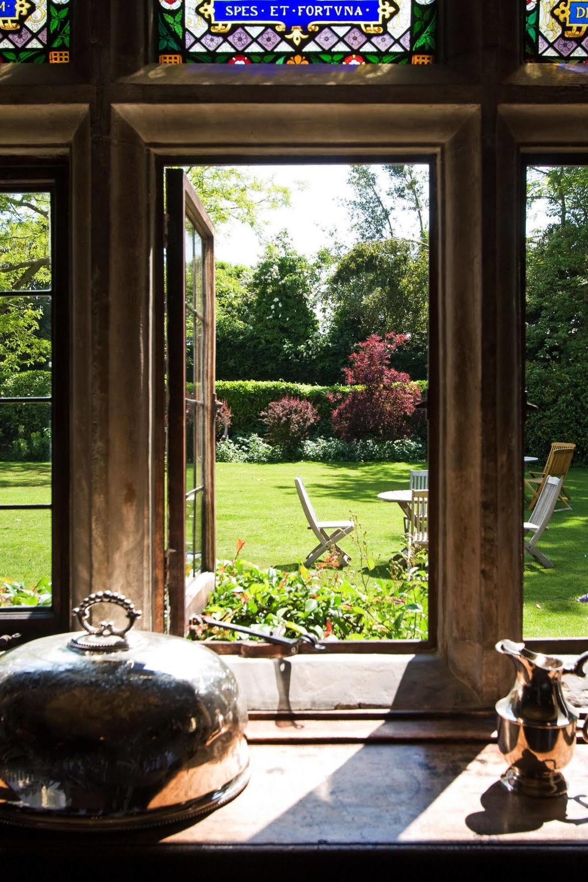 Ockenden Manor Hotel & Spa Cuckfield Экстерьер фото